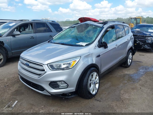 1FMCU0GD3JUA07900 Ford ESCAPE SE