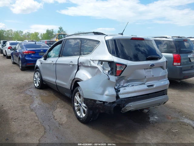 1FMCU0GD3JUA07900 Ford ESCAPE SE