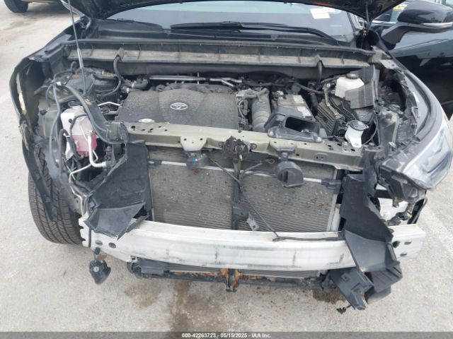 5TDGZRBH5MS160549 Toyota Highlander Xle