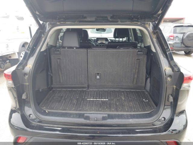 5TDGZRBH5MS160549 Toyota Highlander Xle