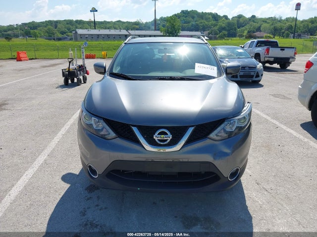 JN1BJ1CP1JW105295 Nissan Rogue Sport Sv