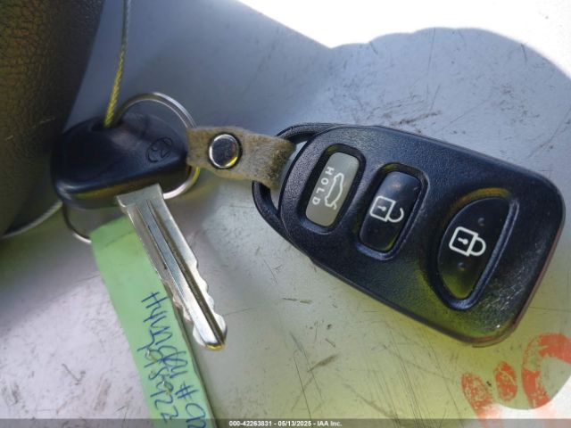 KMHDH4AE6GU649229 Hyundai ELANTRA SE