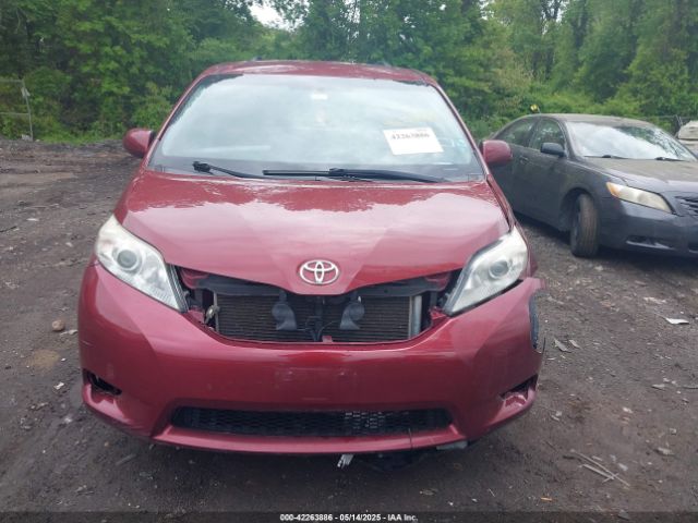 5TDJZ3DC9HS164792 Toyota Sienna Le 7 Passenger