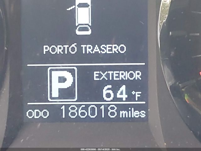 5TDJZ3DC9HS164792 Toyota Sienna Le 7 Passenger