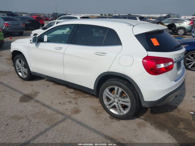 2019 MERCEDES-BENZ GLA 250 WDCTG4GB6KU013848 Photo 2