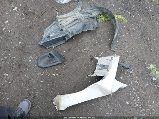 JF1GJAA64EH010565 Subaru Impreza 2.0i