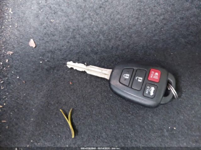 5YFBURHE5JP798469 Toyota COROLLA LE