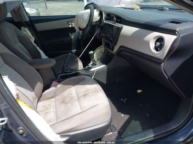 5YFBURHE5JP798469 Toyota COROLLA LE