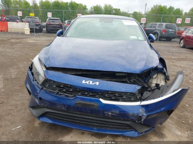 3KPF24AD4PE504193 KIA Forte Lxs