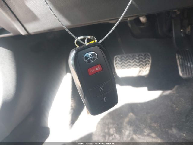 7MUFBABG6SV066112 Toyota Corolla Cross Hybrid Se
