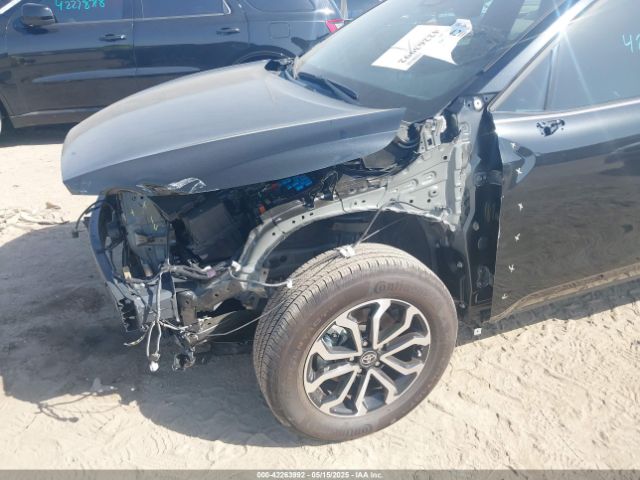 7MUFBABG6SV066112 Toyota Corolla Cross Hybrid Se