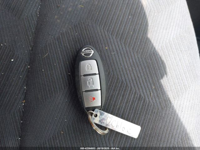 KNMAT2MV3FP549740 Nissan ROGUE SV