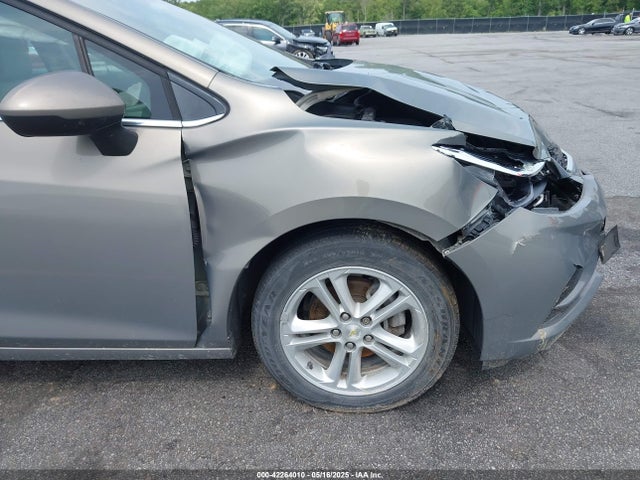 1G1BE5SM5J7241920 Chevrolet Cruze Lt Auto
