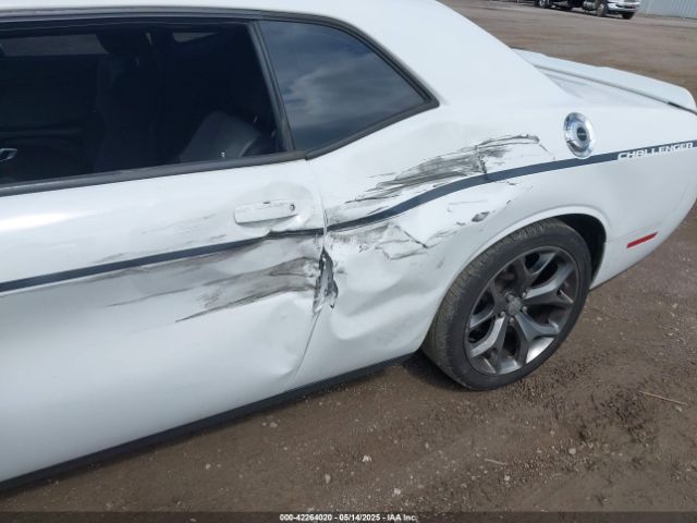 2C3CDZAGXFH774623 Dodge Challenger Sxt