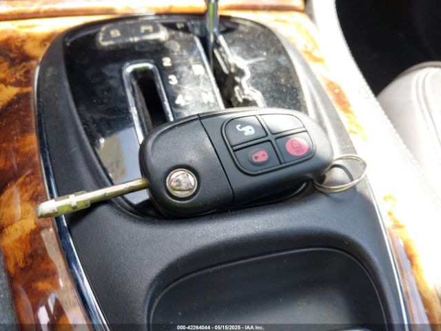 2008 JAGUAR XJ SAJWA79B58SH23223 Photo 10