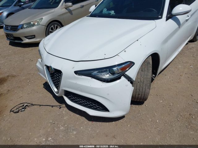 ZARFAECN9J7583081 Alfa Romeo Giulia Ti Sport Rwd
