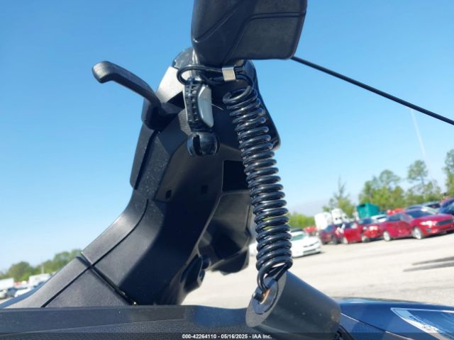 2021 SEADOO GTX-300 LIMITED YDV41183A121 Photo 10