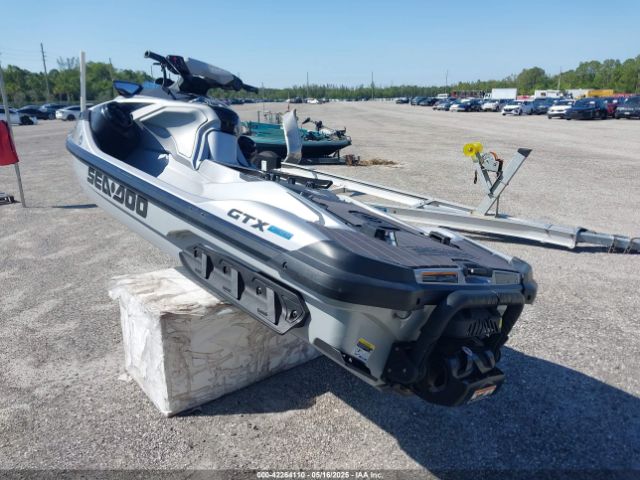 2021 SEADOO GTX-300 LIMITED YDV41183A121 Photo 2