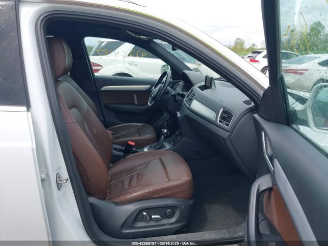WA1JCCFSXJR019670 Audi Q3 2.0t Premium/2.0t Sport Premium