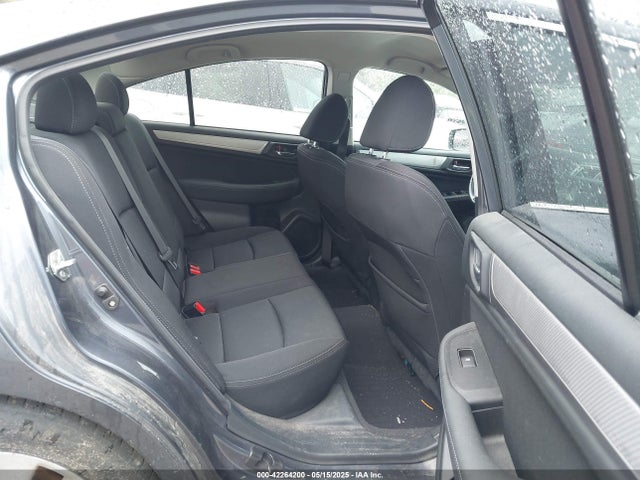 4S3BNAC65H3028841 Subaru u5