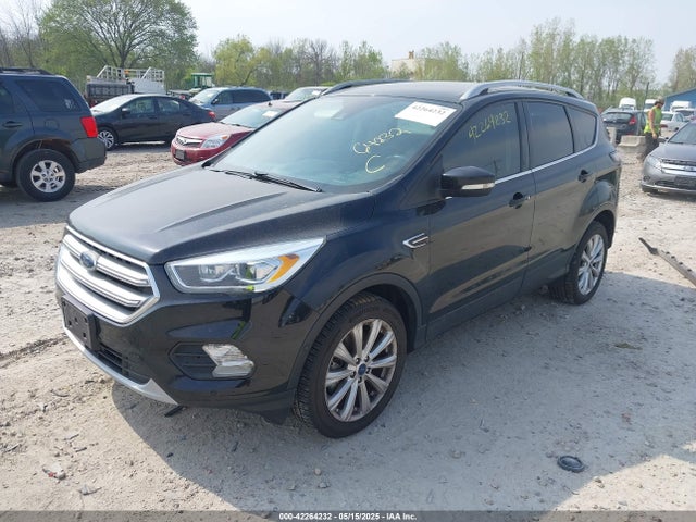 Ford Escape Titanium 2017 1FMCU9JD6HUC82281 Image 2