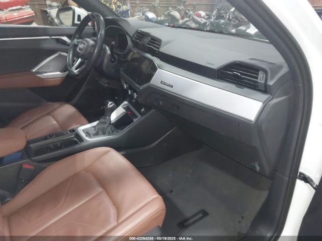 2021 AUDI Q3 WA1DECF3XM1118170 Photo 4