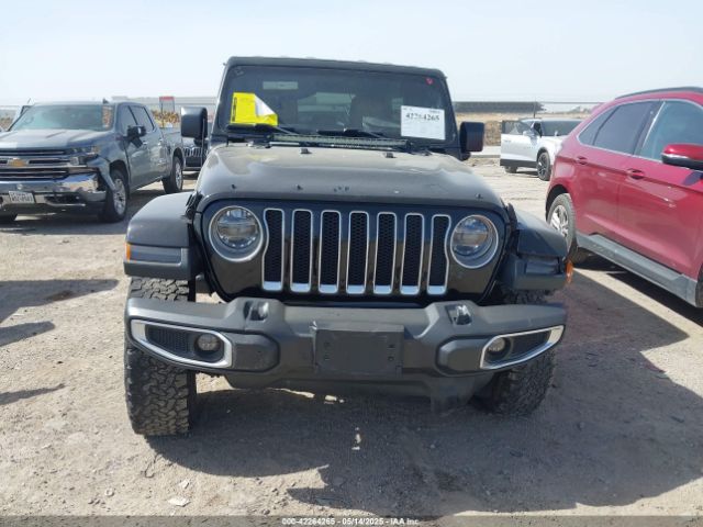1C4HJXEG4JW237670 Jeep Wrangler Unlimited Sahara 4x4