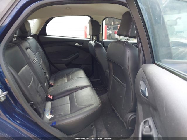 1FADP3K2XGL307302 Ford FOCUS SE