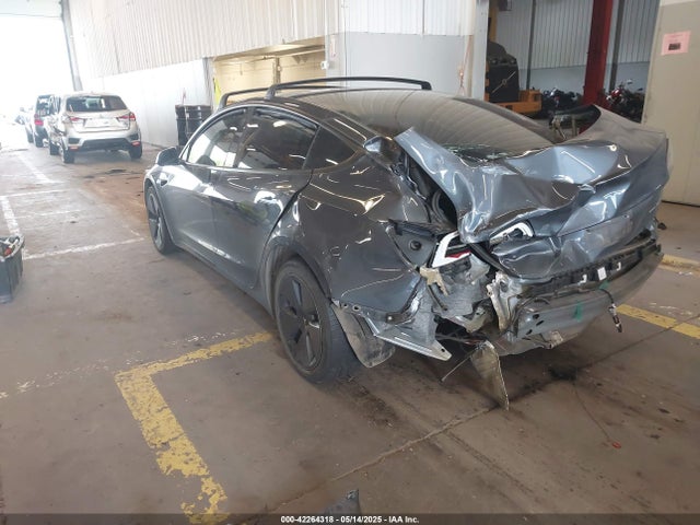 2023 TESLA MODEL 3 5YJ3E1EBXPF468036 Photo 2