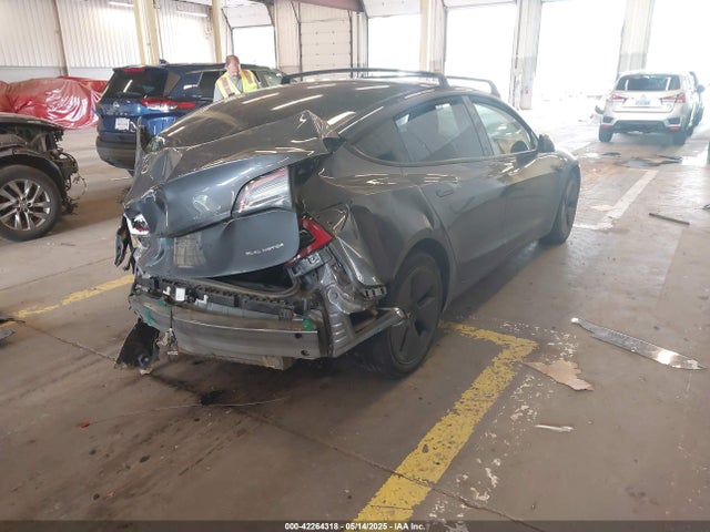 2023 TESLA MODEL 3 5YJ3E1EBXPF468036 Photo 3