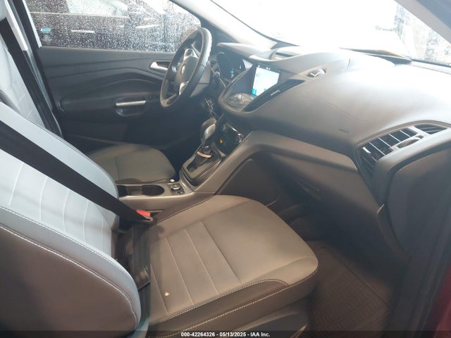 1FMCU9GX0GUC22139 Ford ESCAPE SE