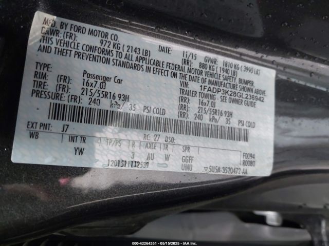 1FADP3K28GL236942 Ford FOCUS SE