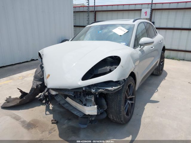 2022 PORSCHE MACAN WP1AA2A56NLB11535 Photo 1