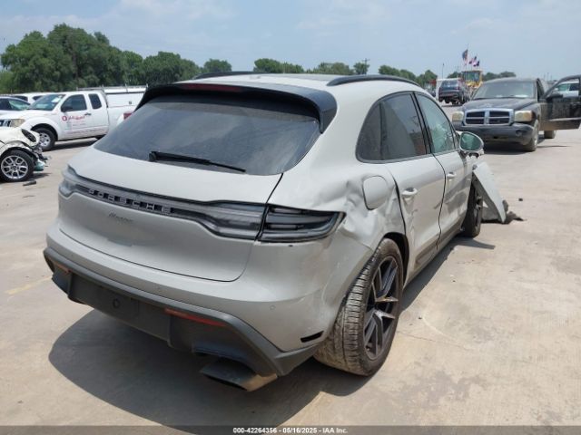 2022 PORSCHE MACAN WP1AA2A56NLB11535 Photo 3