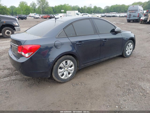 1G1PA5SG3E7319385 Chevrolet Cruze Ls Auto