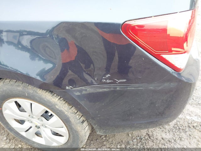 1G1PA5SG3E7319385 Chevrolet Cruze Ls Auto