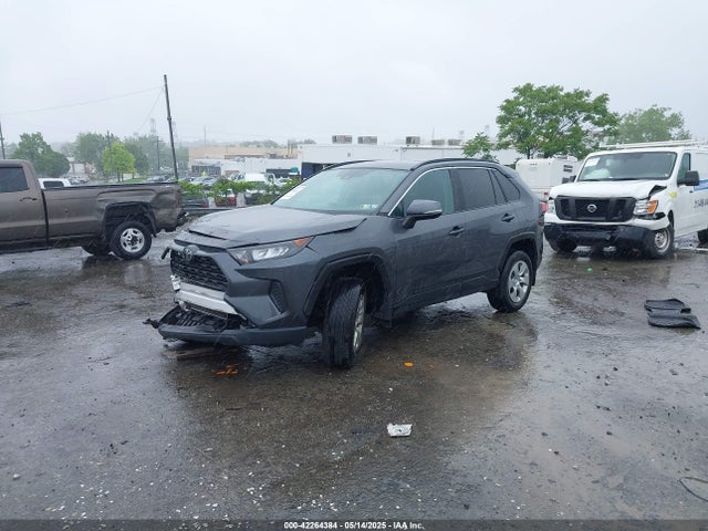 2T3G1RFV7MC184178 Toyota RAV4 LE