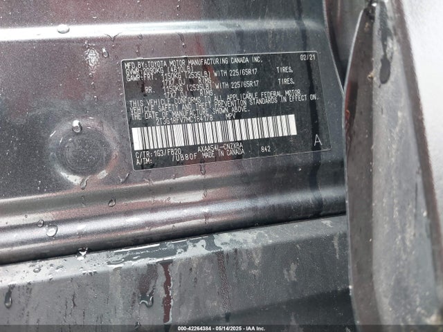 2T3G1RFV7MC184178 Toyota RAV4 LE