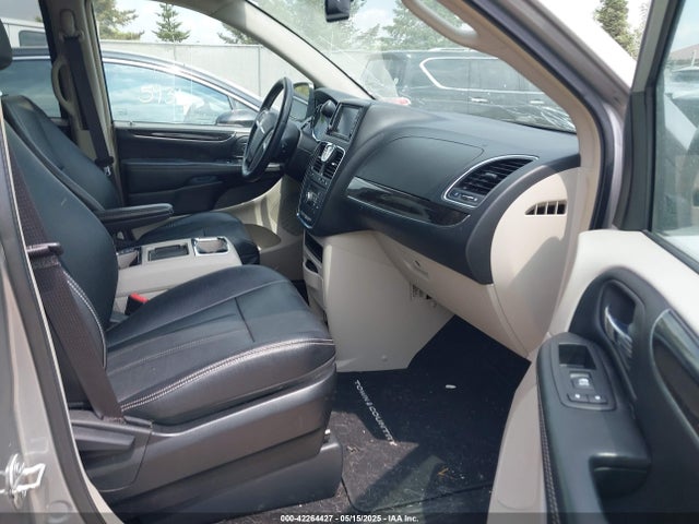 2C4RC1BG9GR294299 Chrysler Town & Country Touring
