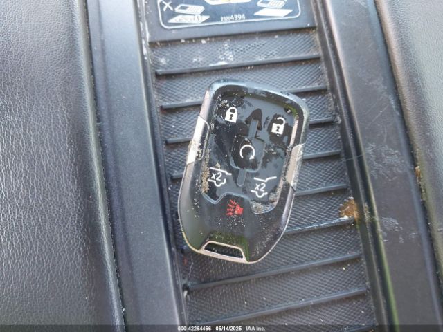 1GNSKBKC8FR588067 Chevrolet Tahoe Lt