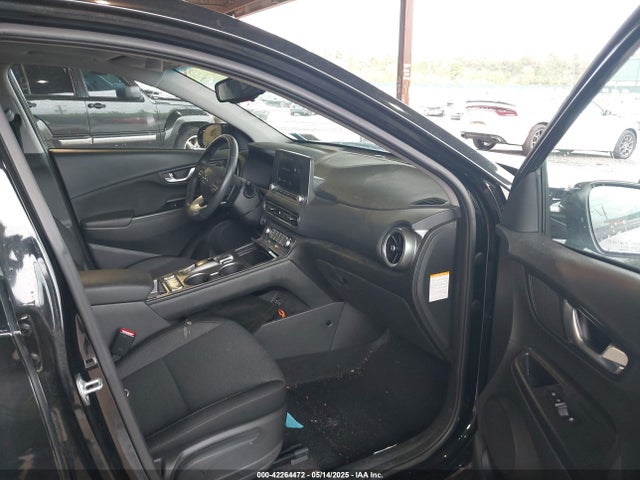 KM8K33AG7NU156867 Hyundai Kona Electric Sel