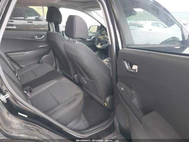 KM8K33AG7NU156867 Hyundai Kona Electric Sel
