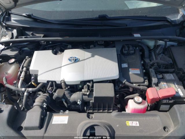 JTDKARFU5K3073984 Toyota Prius Le