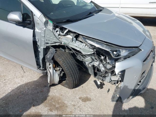 JTDKARFU5K3073984 Toyota Prius Le