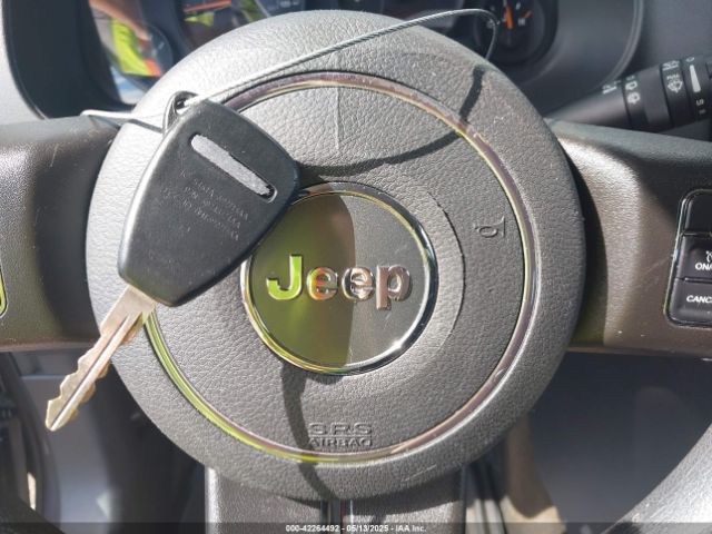 1C4NJPBA0GD716563 Jeep Patriot Sport