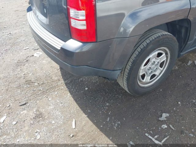 1C4NJPBA0GD716563 Jeep Patriot Sport