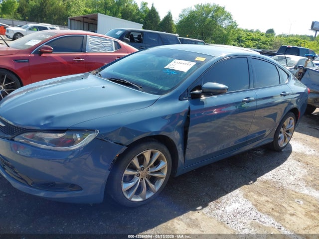1C3CCCBBXFN619113 Chrysler 200 S