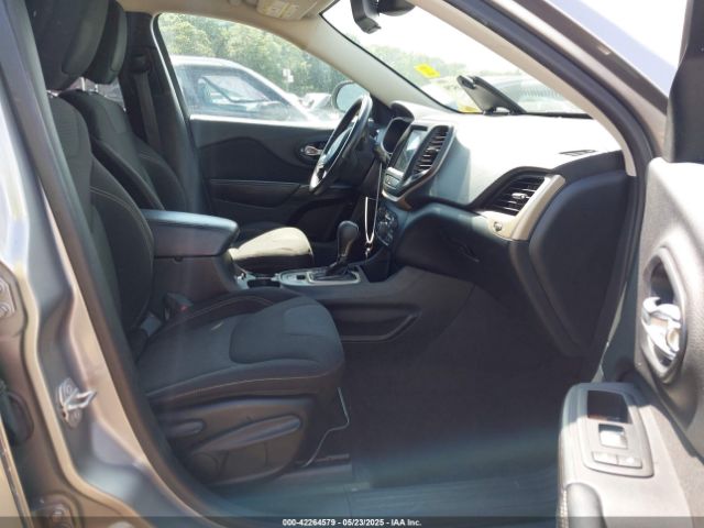 2016 JEEP CHEROKEE 1C4PJLCB7GW351506 Photo 4