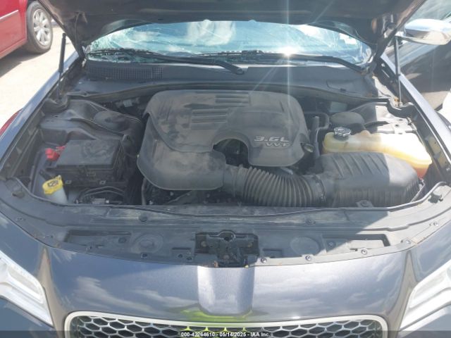 2019 CHRYSLER 300 2C3CCAAG8KH663924 Photo 9