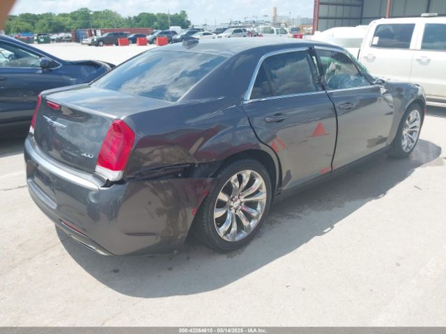 2019 CHRYSLER 300 2C3CCAAG8KH663924 Photo 3